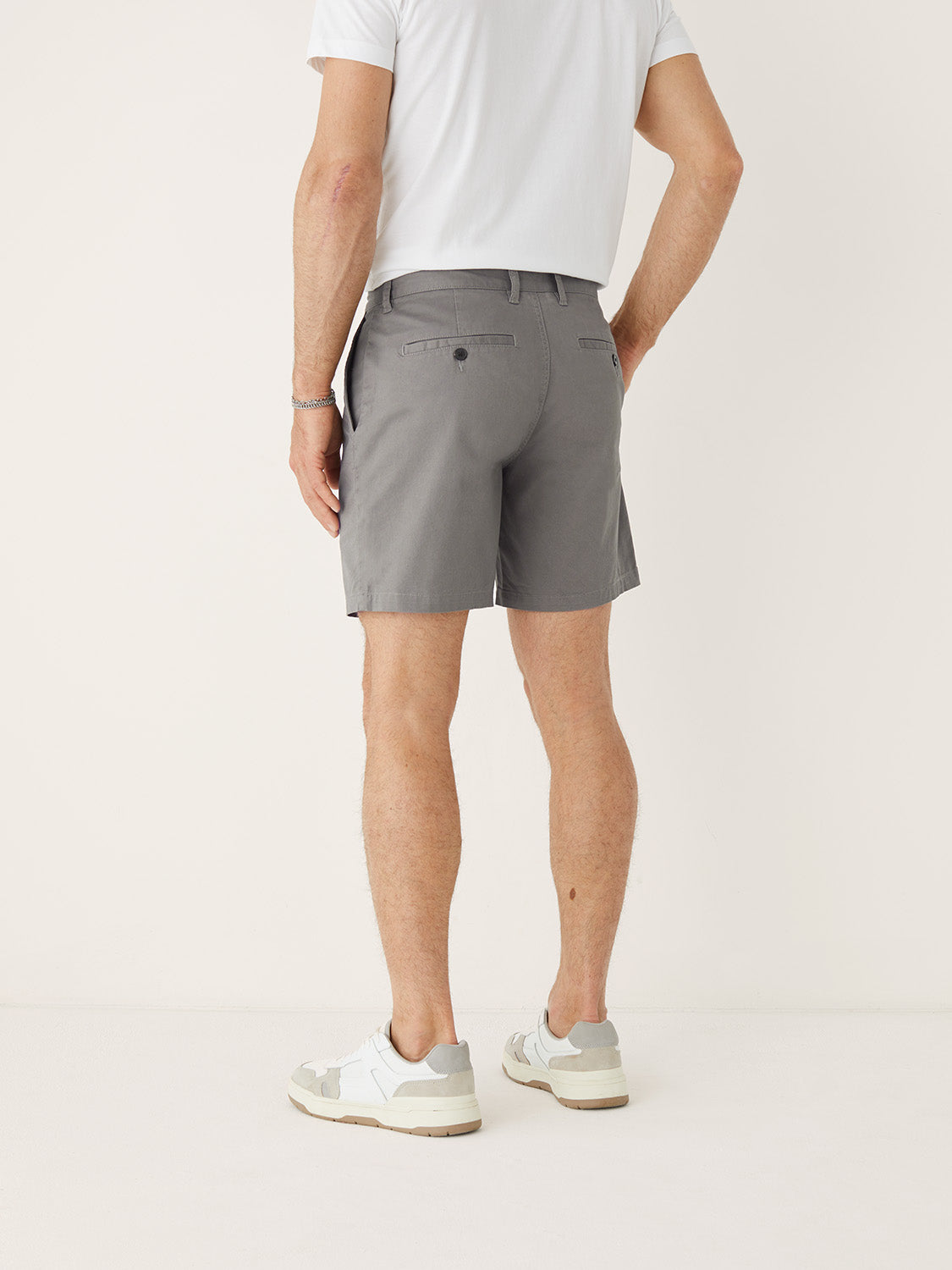 Recycled Cotton Chino 7” Short — Grey