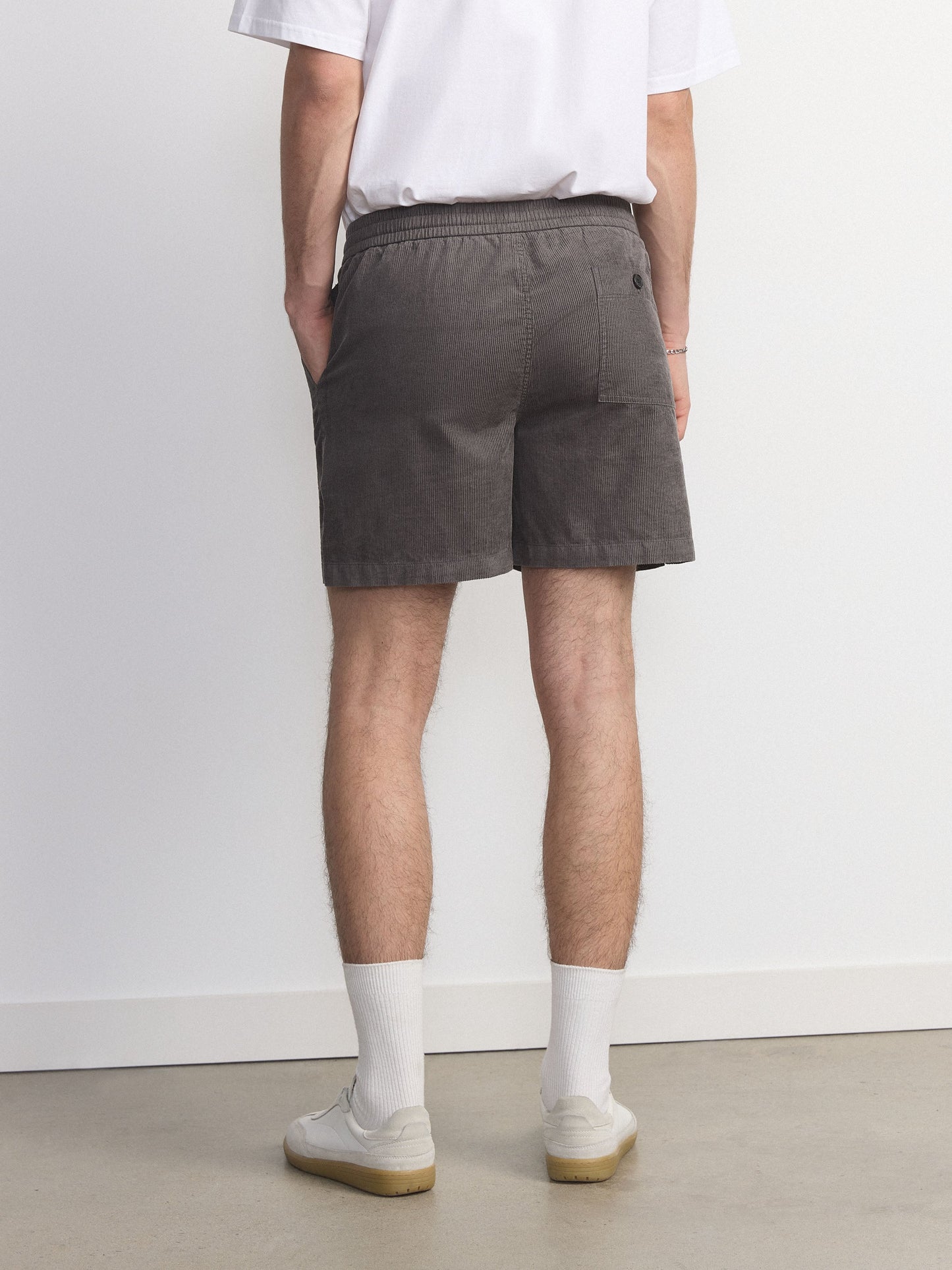 Organic Cotton-Linen Corduroy 6” Short — Charcoal Grey