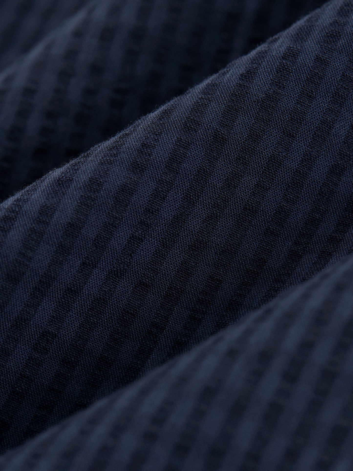 Cotton Seersucker 9” Short — Deep Blue Gingham