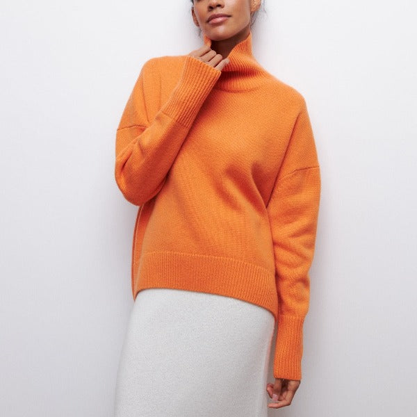 VALENTINA | KNITTED TURTLENECK SWEATER